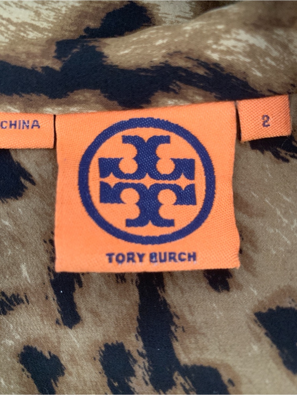 Tory Burch Silk Leopard Print Tie-Bow Blouse NWOT Size 2 - Picture 2 of 11